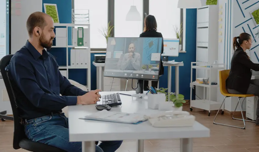 Managing Remote Teams: 10 Best Practices for Tech Startups